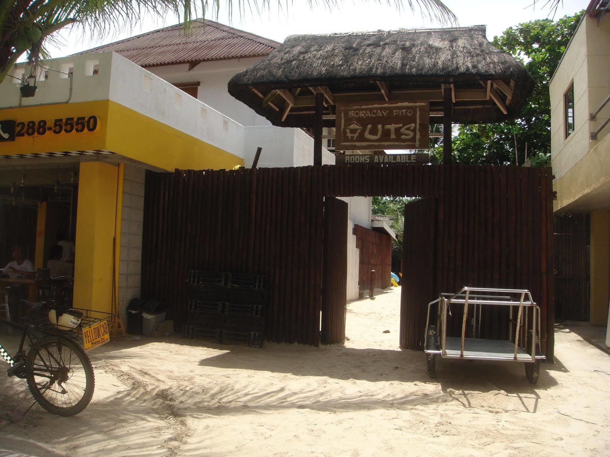 Готель Casitas De Boracay Manoc-Manoc Екстер'єр фото