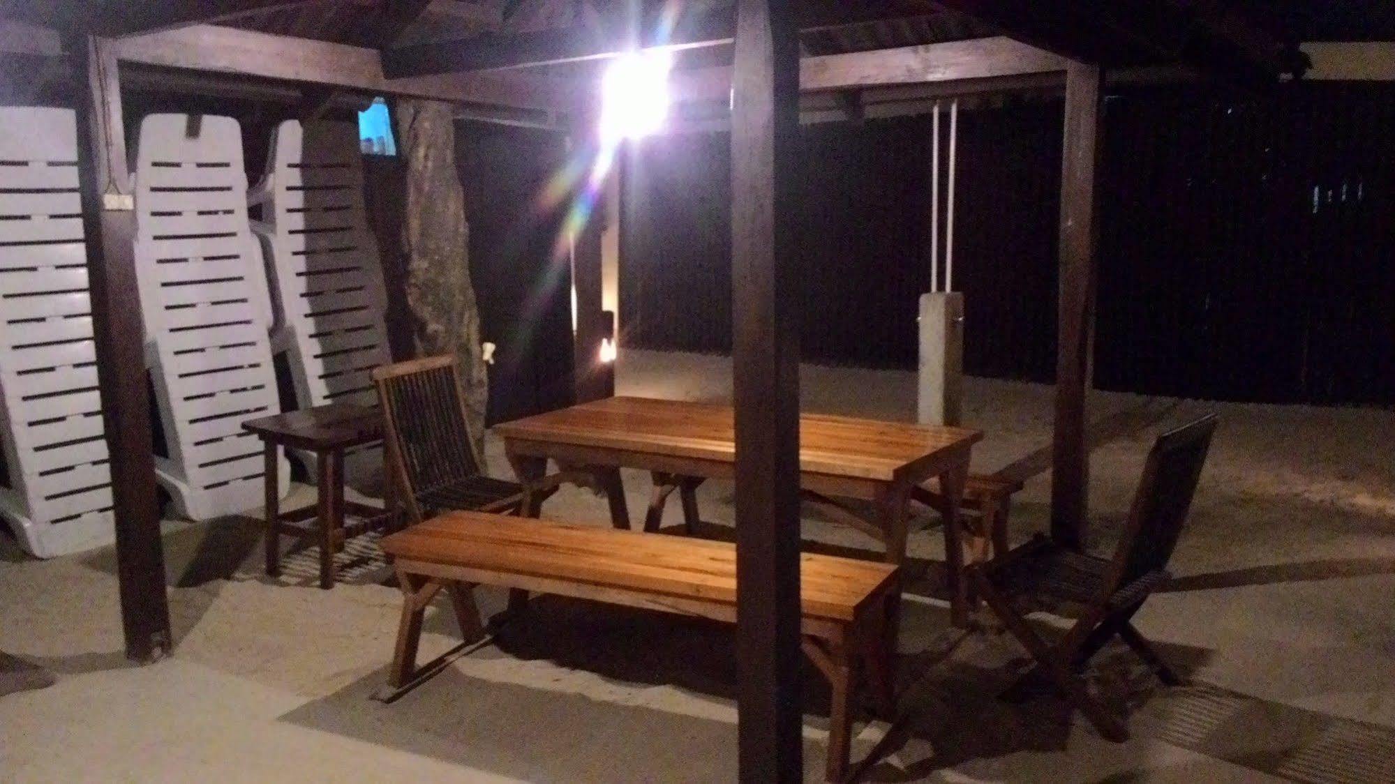 Готель Casitas De Boracay Manoc-Manoc Екстер'єр фото