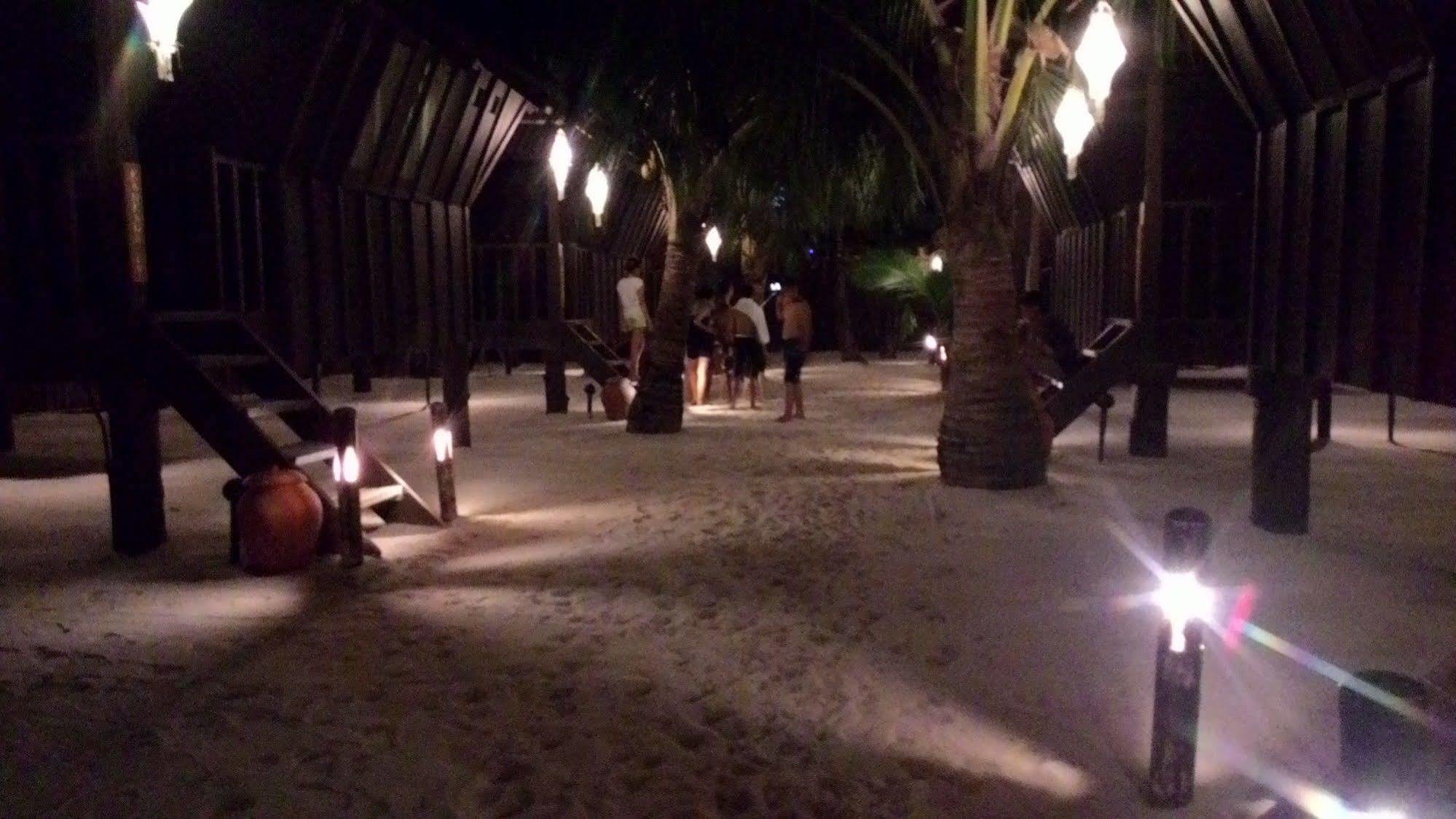 Готель Casitas De Boracay Manoc-Manoc Екстер'єр фото